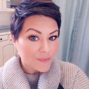 Meet your Posher, Nickole